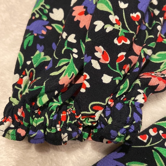 NWT ZARA Size Small Top - Picture 4 of 13